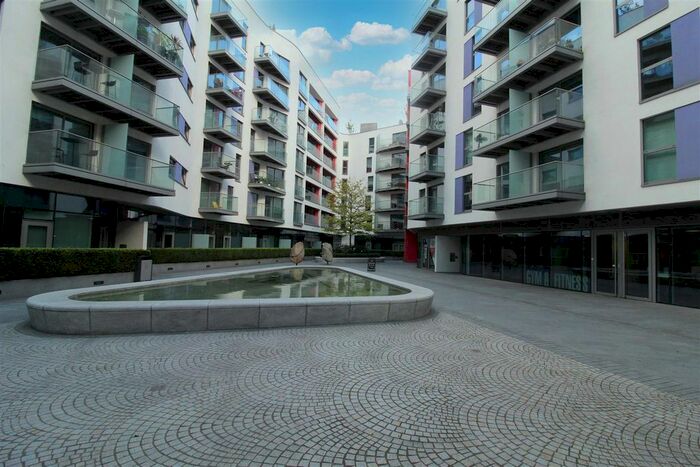 1 Bedroom Flat To Rent In Saffron Central Square, Croydon, CR0