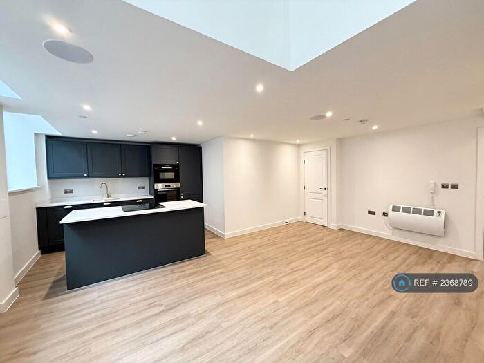 2 Bedroom Flat To Rent In Great George Street, Leeds, LS1