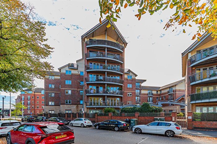 2 Bedroom Flat To Rent In Fitzhammon Embankment, Riverside, Cardiff, CF11