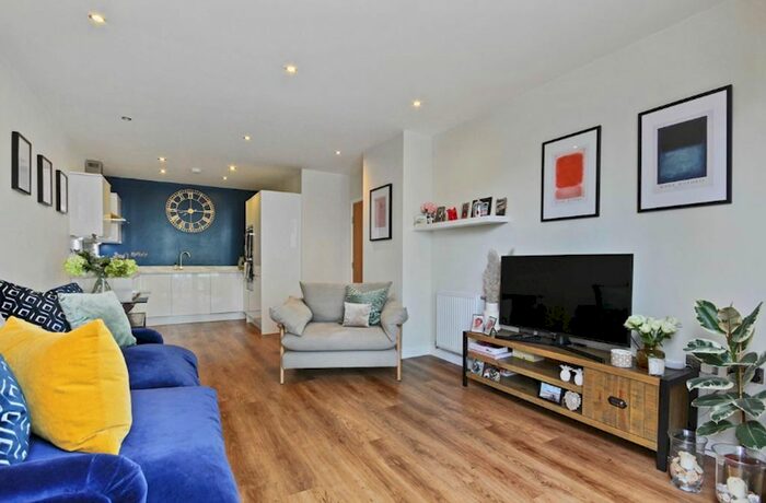 1 Bedroom Flat To Rent In Warton Road, London, E15