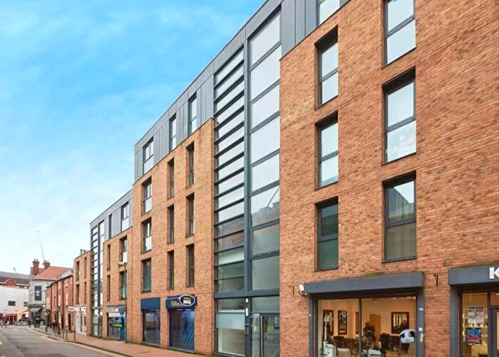 2 Bedroom Apartment For Sale In St. John's Walk, Birmingham, West Midlands, B5