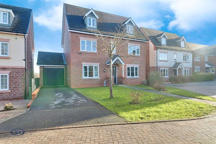 5 Bedroom Detached House For Sale In Chesterton Way, Weston, Crewe, CW2