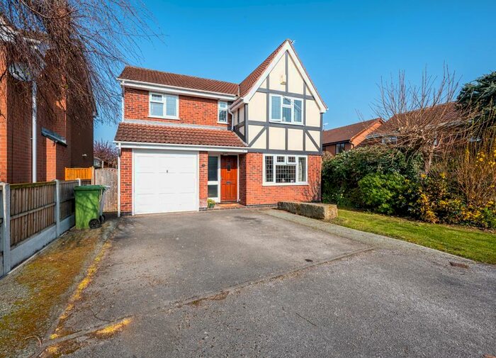 4 Bedroom Detached House For Sale In Lambourne Crescent, Lowdham, NG14
