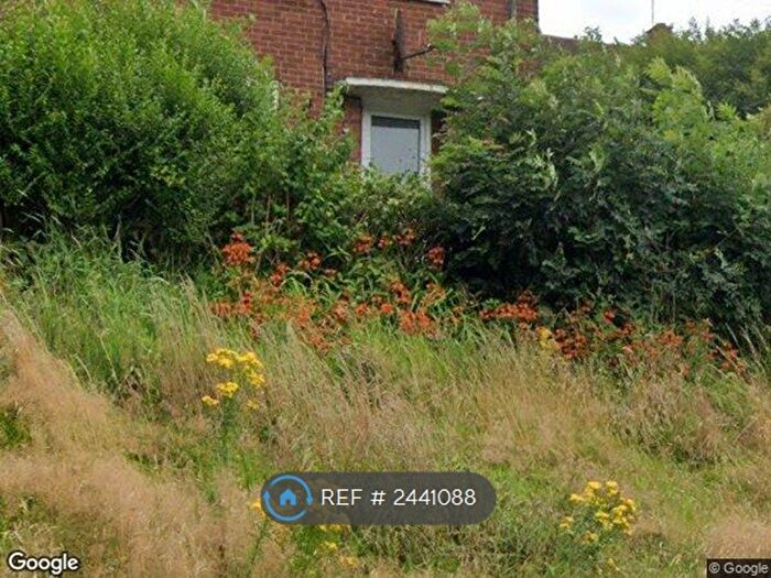 2 Bedroom Semi-Detached House To Rent In Lincombe Rise, Leeds, LS8