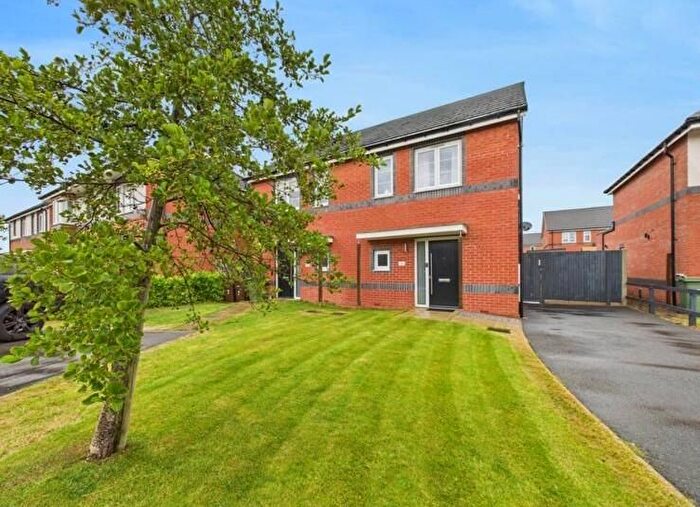 2 Bedroom Semi-Detached House For Sale In Conqueror Way, Pontefract, WF8