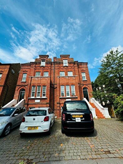 2 Bedroom Apartment To Rent In Hermon Hill, London, E11