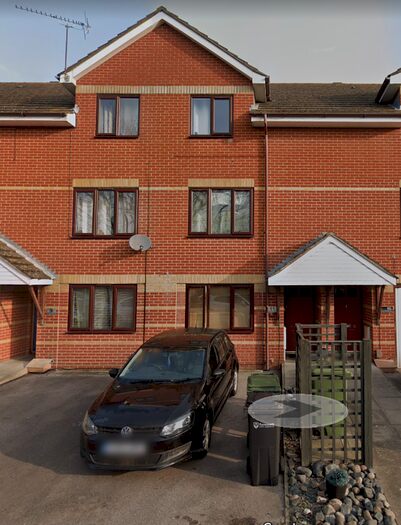 4 Bedroom Terraced House To Rent In Malthouse Road, Portsmouth, PO2