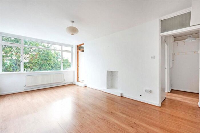 1 Bedroom Apartment For Sale In Northampton Street, London, N1