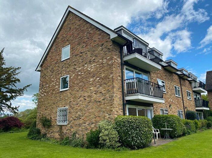 2 Bedroom Apartment To Rent In Wexham, Slough, SL3