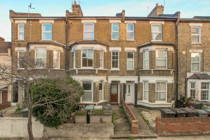 2 Bedroom Flat To Rent In North Grove, South Tottenham, N15