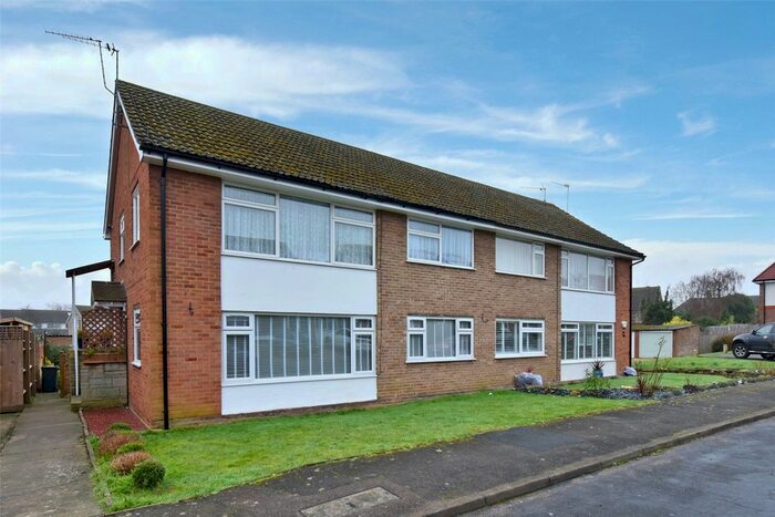 2 Bedroom Maisonette To Rent In Gorse Road, Cookham, Maidenhead, Berkshire, SL6