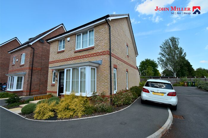 3 Bedroom Detached House For Sale In Ceramic Close, Wednesbury, WS10