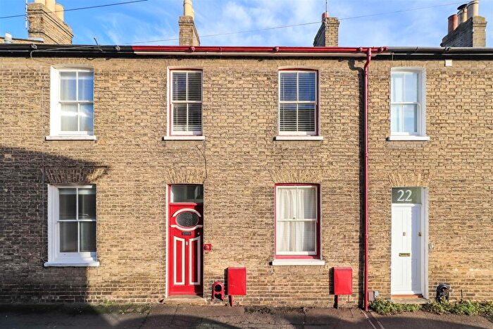 3 Bedroom Terraced House For Sale In Trafalgar Road, Cambridge, CB4