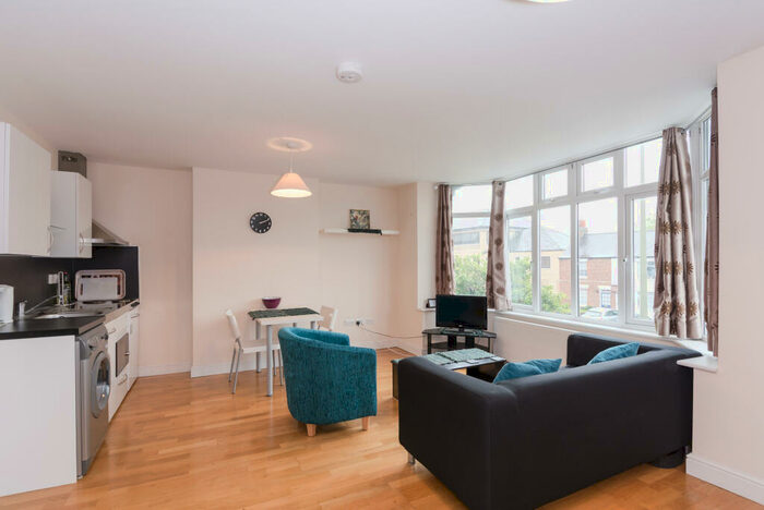 1 Bedroom Apartment To Rent In Banbury Road, Summertown, OX2