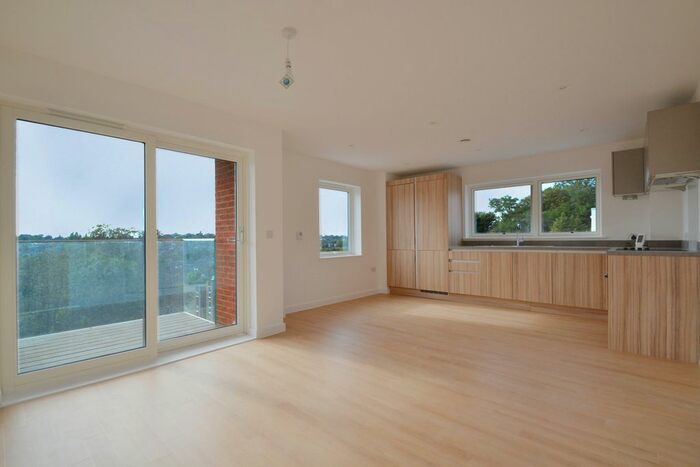 1 Bedroom Flat To Rent In William House, Ringers Road, Bromley, Greater London, BR1