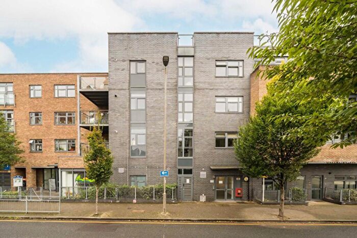 2 Bedroom Flat To Rent In Oldridge Road, Balham, SW12