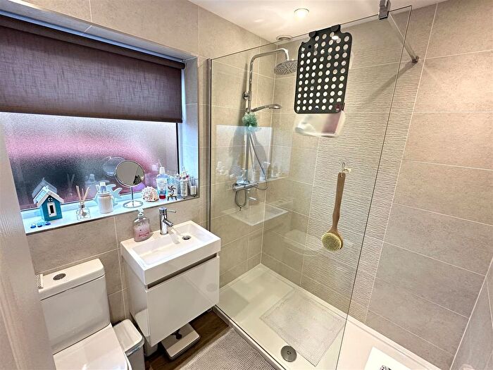 2 Bedroom Semi-Detached Bungalow For Sale In Lingfield Drive, Eaglescliffe, Stockton-On-Tees, TS16
