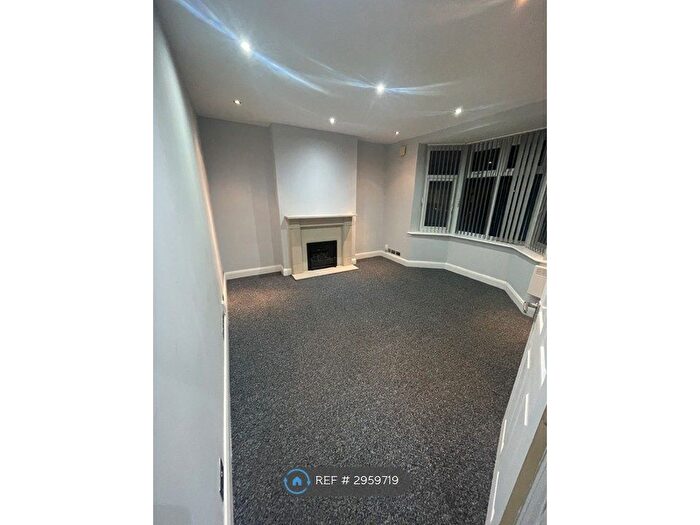 3 Bedroom Semi-detached House To Rent In Sykefield Avenue, Leicester, LE3