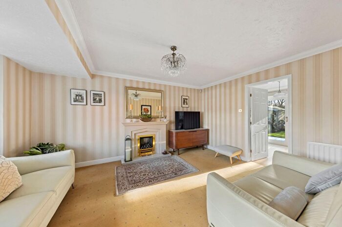 4 Bedroom Detached House For Sale In Pendle Gardens, Culcheth, WA3 - Photo 12