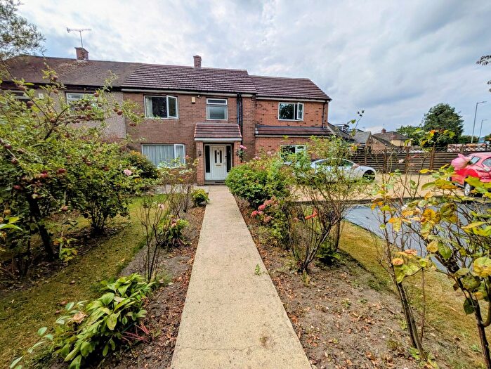 5 Bedroom Semi-Detached House For Sale In Haworth Road, Bradford, BD9