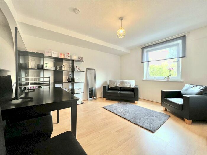 1 Bedroom Flat To Rent In The Peninsula Building, Kersal Way, Salford, M7