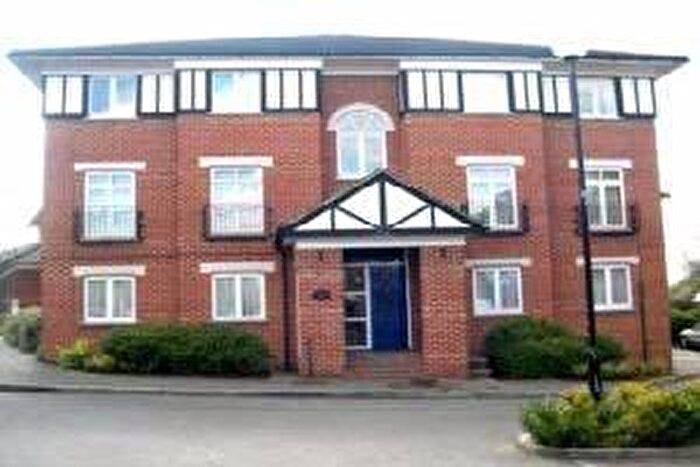 1 Bedroom Flat To Rent In Roffey Court, Swynford Gardens, Hendon, NW4