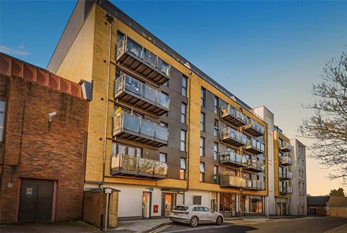 2 Bedroom Apartment For Sale In Royal Oak Road, Bexleyheath, DA6