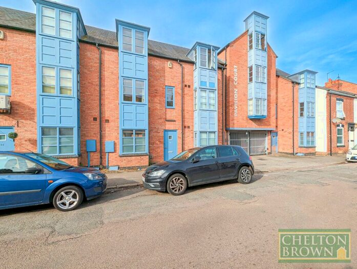 3 Bedroom Terraced House To Rent In Roe Road, Northampton, NN1