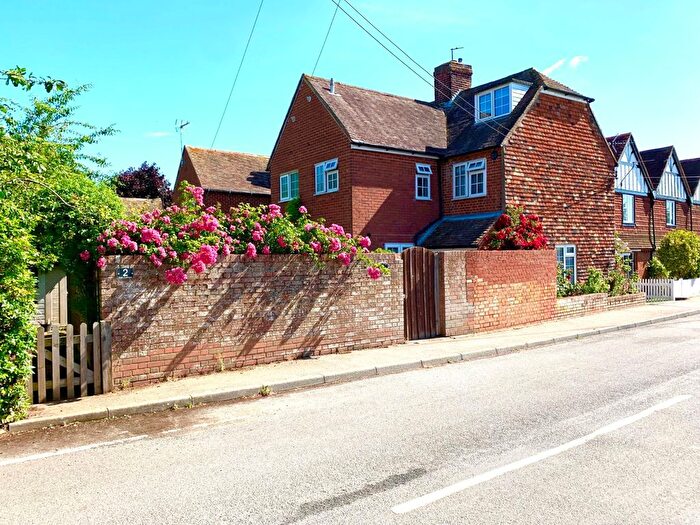 3 Bedroom End Of Terrace House For Sale In The Street, Staple, Canterbury, Kent, CT3