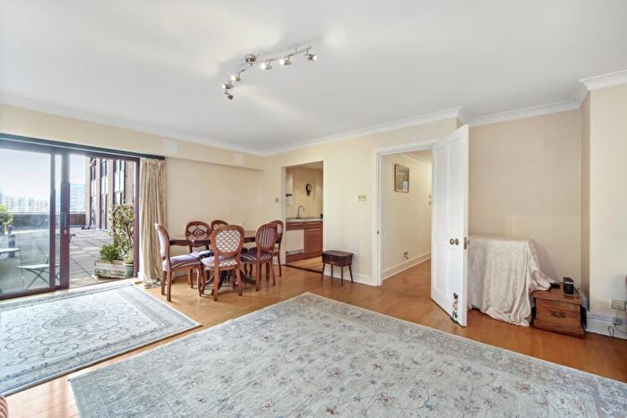 2 Bedroom Flat To Rent In Tower Bridge Wharf, St. Katharines Way, London, E1W