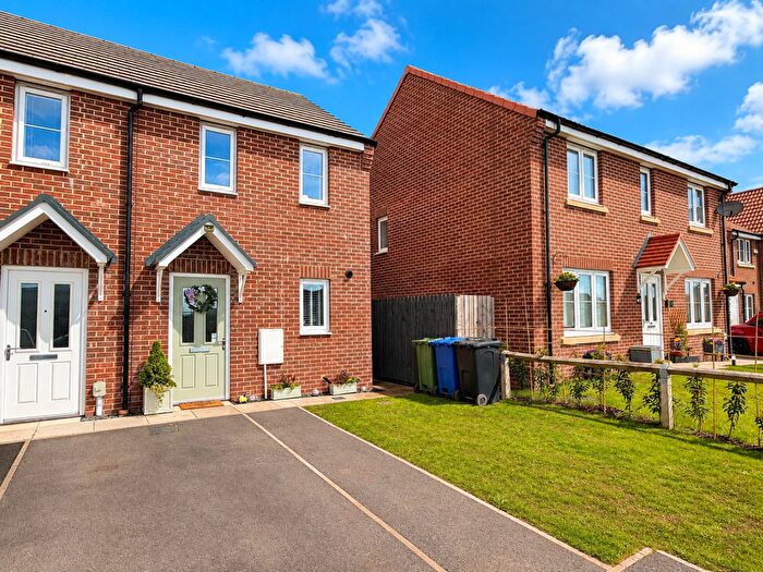 2 Bedroom End Of Terrace House For Sale In Albertross Drive, Humberston, DN36