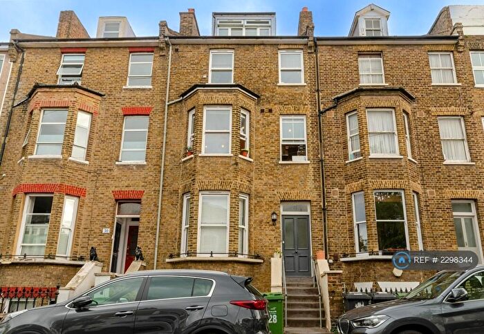 1 Bedroom Flat To Rent In Camden Hill Road, London, SE19