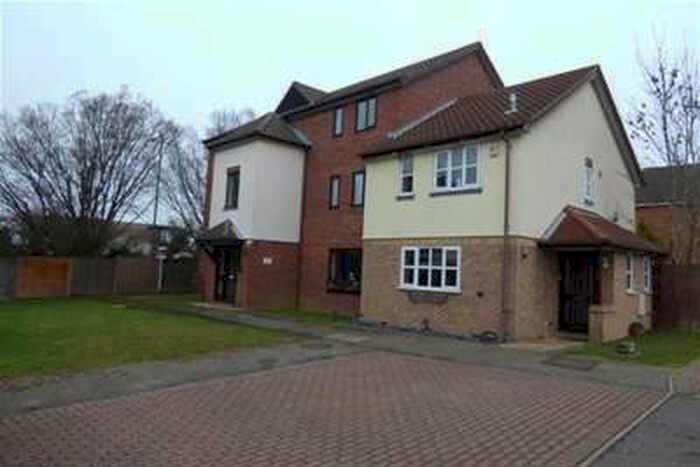 1 Bedroom Flat To Rent In Steeple View, SS15