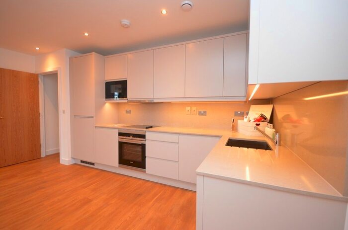 2 Bedroom Flat To Rent In Bute Close, London, NW9