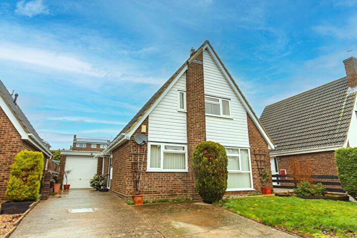 3 Bedroom Detached House For Sale In Fallowfield, Wellingborough, NN9