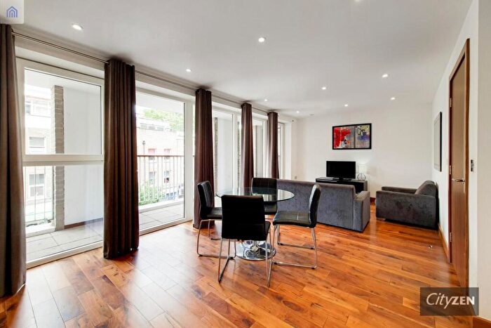 2 Bedroom Flat To Rent In Stephen Court, Diss Street, Shoreditch, E2