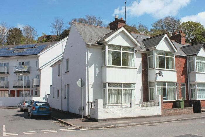 4 Bedroom End Of Terrace House To Rent In Bonhay Road, Exeter, EX4