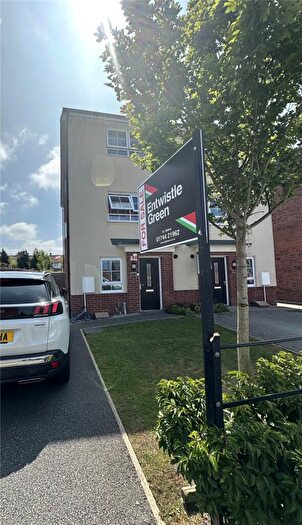 3 Bedroom Semi-Detached House For Sale In Stratford Drive, Prescot, Merseyside, L34