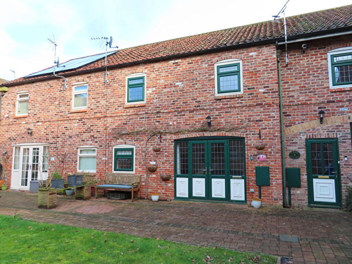 2 Bedroom Barn Conversion To Rent In Barn Hill Farm, Selby Road, Howden, DN14