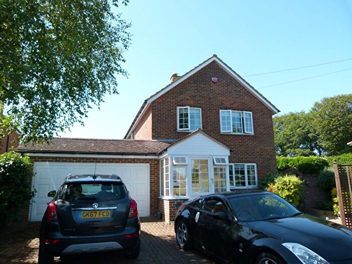 3 Bedroom Detached House For Sale In Lanthorne Road, Broadstairs, CT10