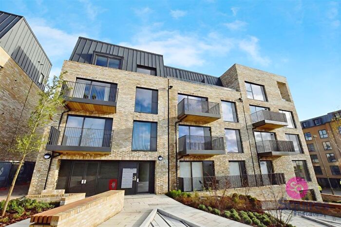 2 Bedroom Flat To Rent In Regiment Hill, Mill Hill, NW7