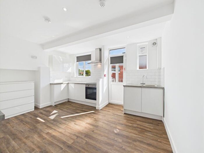 1 Bedroom Flat To Rent In Victoria Road, Ruislip, HA4