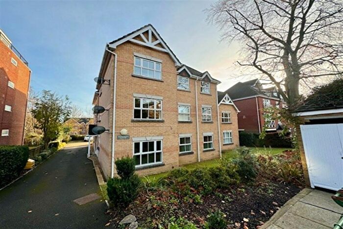 2 Bedroom Apartment To Rent In Winn Road, Southampton, SO17