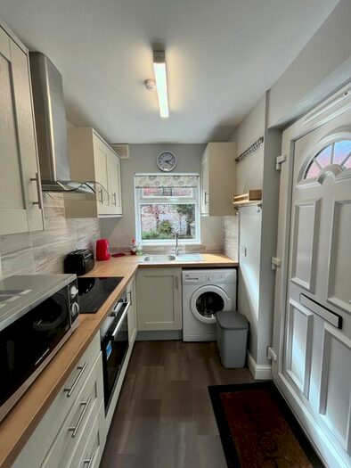 3 Bedroom Terraced House To Rent In South Road, Sheffield, S6