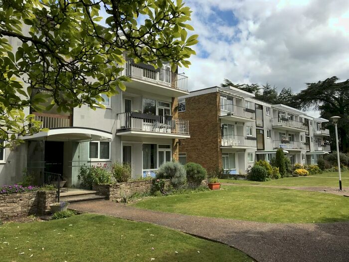 2 Bedroom Apartment To Rent In Brampton Manor, Bassett, SO16