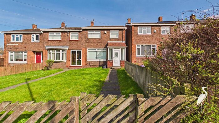 3 Bedroom End Terrace House For Sale In Kidsgrove Square, Sunderland, SR5