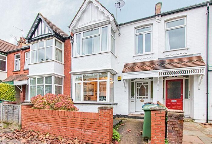 4 Bedroom Maisonette To Rent In Butler Road, Harrow, HA1