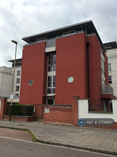 2 Bedroom Flat To Rent In Watkin Road, Leicester, LE2