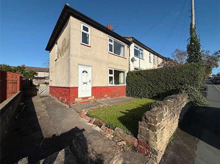 3 Bedroom End Of Terrace House For Sale In Town Road, Huddersfield, HD5