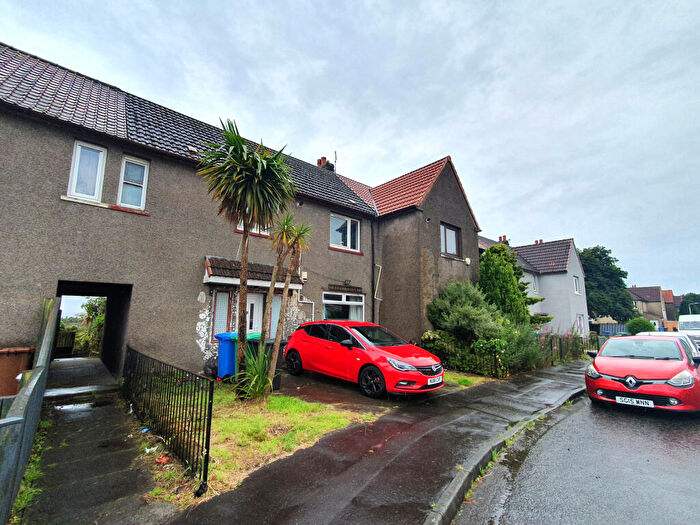 3 Bedroom Terraced House For Sale In Oaktree Square, Kirkcaldy, Fife, KY1